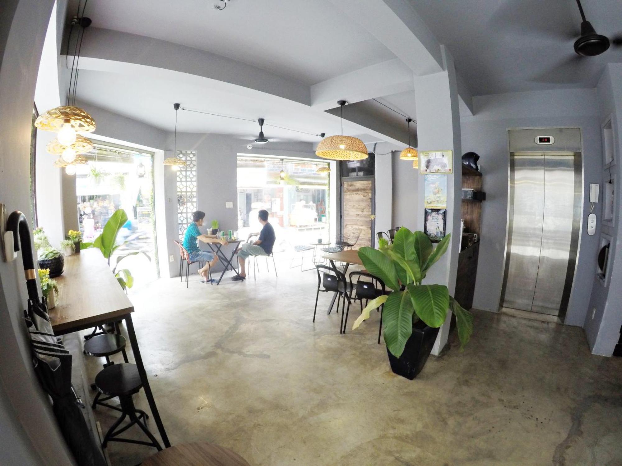 Happy Coffee Guesthouse Thành Pho Ho Chí Minh Esterno foto